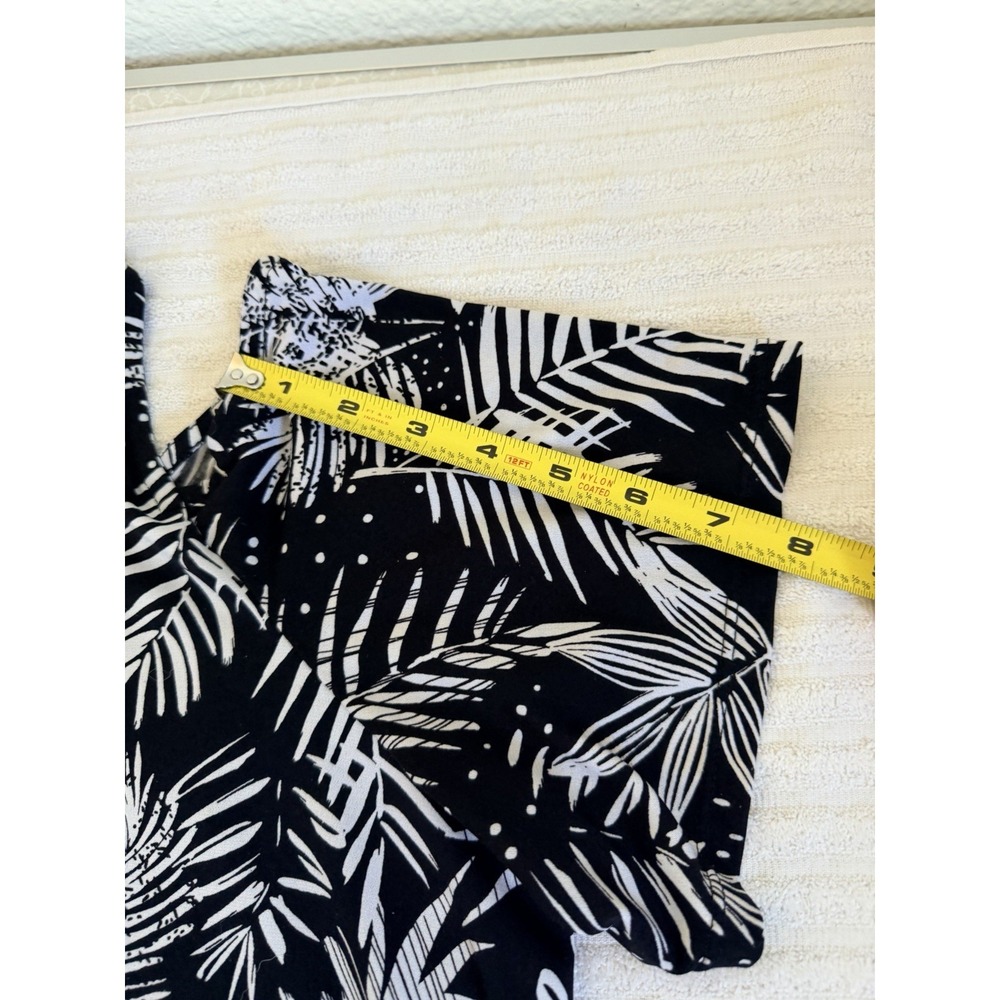 Catherines 3X 26/28W Black White Tropical Palm Print Cold Shoulder Blouse - Picture 12 of 13